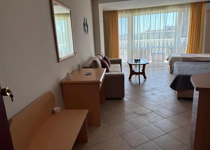 Miramar Palace 615s Slăntjev Brjag