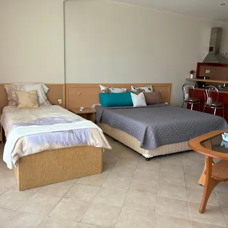 Miramar Palace 615s Napospart