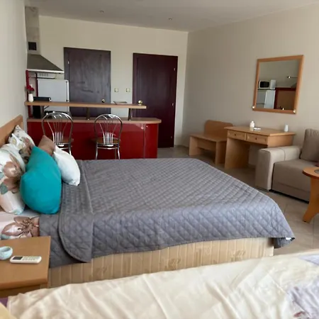 Miramar Palace 615s * Napospart