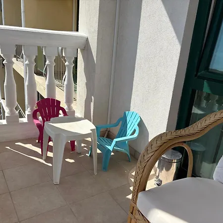 Apartman Miramar Palace 615s *